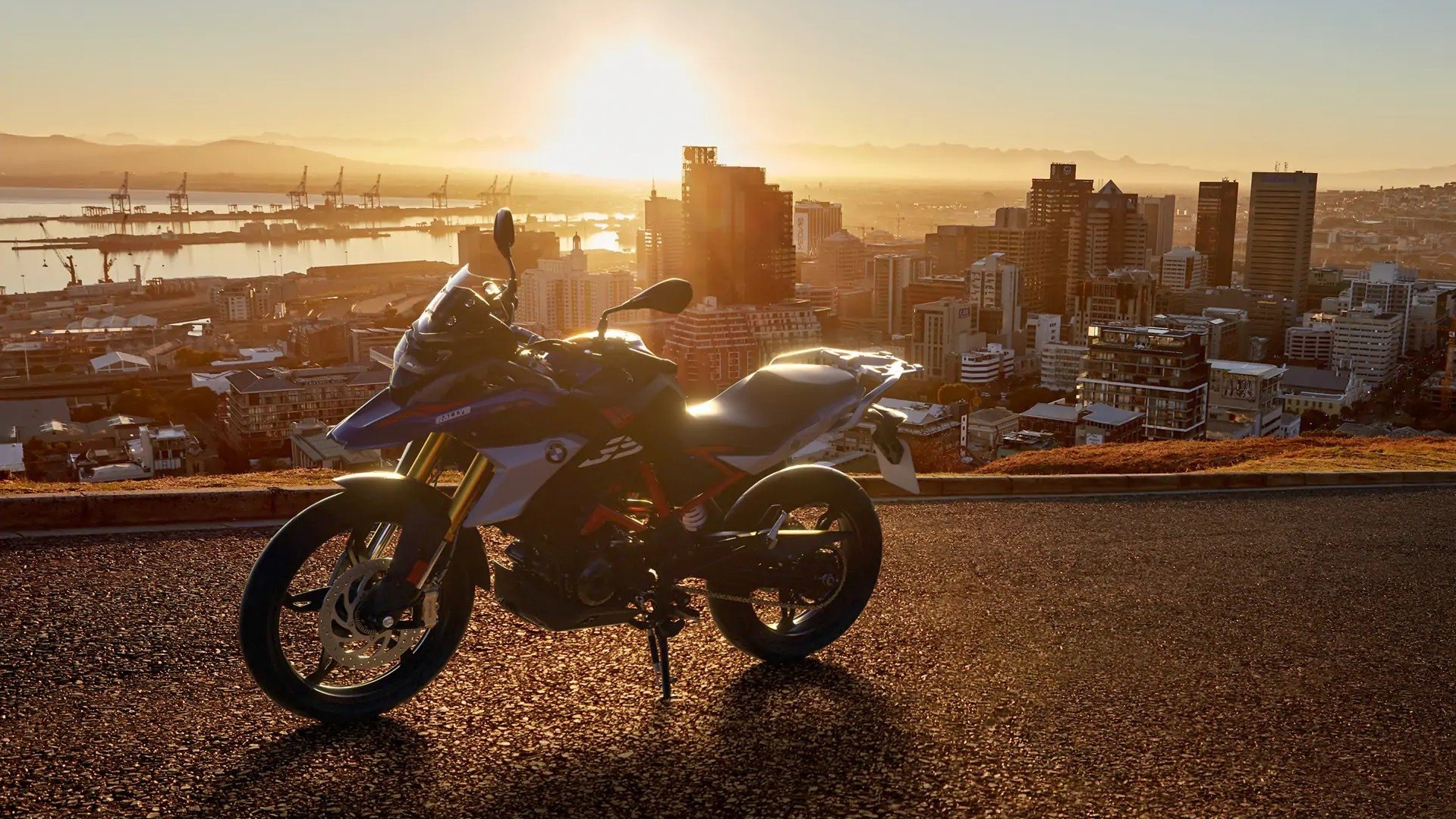G 310 GS